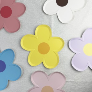 DAMAI 8PCS Assiettes en papier fleuries jetables 9 pouces, assiettes en forme de fleur, assiettes rétro pour anniversaire, mariage, fournitures de fête - Product Image 5