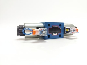 Électrovanne OEM série 4WE10, bidirectionnelle, haute pression 315 bars, débit 20 GPM, port 1/4 po - Product Image 3