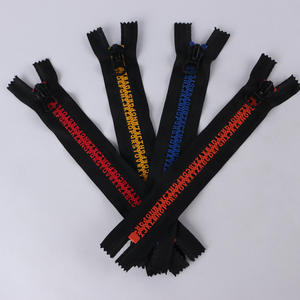 No. 5 maïs colle dents fermeture éclair usine personnalisé en gros étanche impression <span class=keywords><strong>Film</strong></span> résine fermeture éclair vêtements sacs chaussures fermeture éclair - Product Image 4