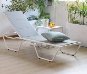 Venta caliente Sillas <span class=keywords><strong>de</strong></span> salón <span class=keywords><strong>de</strong></span> <span class=keywords><strong>piscina</strong></span> Silla <span class=keywords><strong>de</strong></span> playa comercial Servicios <span class=keywords><strong>de</strong></span> <span class=keywords><strong>alquiler</strong></span> Tumbonas <span class=keywords><strong>de</strong></span> sol al aire libre junto a la <span class=keywords><strong>piscina</strong></span> Muebles comerciales - Product Image 1