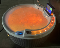 Outdoor-Whirlpool für 4 Personen, großer runder Pool, Acryl-Spa-Wanne mit Smart-Panel, konstanter Temperaturheizung und Sprudelmassage