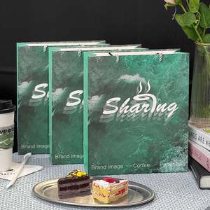 Sacs en papier biodégradables écologiques en carton blanc personnalisés avec poignées pour la promotion en supermarché, l'emballage de desserts, de café et de cadeaux - Product Image 5