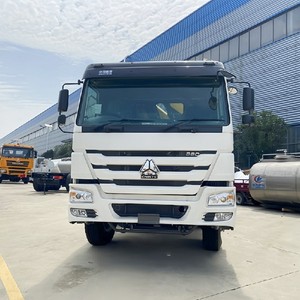 Camion grue HOWO 8x4 à prix d'usine, grue à flèche articulée de 25 tonnes montée sur camion à vendre - Product Image 3