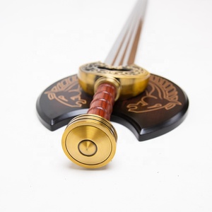 Le <span class=keywords><strong>Seigneur</strong></span> <span class=keywords><strong>des</strong></span> <span class=keywords><strong>Anneaux</strong></span> à collectionner roi Theoden Cosplay arme Herugrim épée <span class=keywords><strong>réplique</strong></span> - Product Image 3