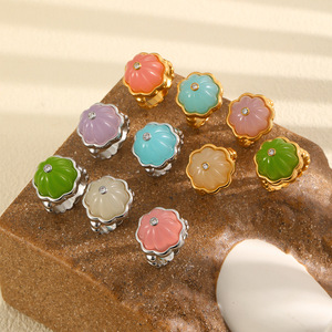 Anillo <span class=keywords><strong>de</strong></span> Resina con Flores, Baño <span class=keywords><strong>de</strong></span> Oro <span class=keywords><strong>de</strong></span> 18K, Acero Inoxidable, Banda Geométrica para Mujer, Fresco, Lindo, Moderno, Chic, Elegante - Product Image 5