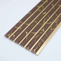 Facile à installer, design moderne personnalisé, panneau de grille murale en polystyrène PS, panneau décoratif en lattes PS pour mur et plafond intérieurs