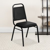 Chaise de banquet empilable en plastique noir rembourrée de luxe, populaire, avec housse, pour mariages, dîners, maison, bureau et appartement