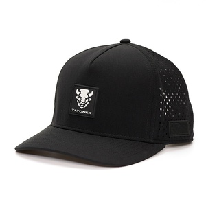 Casquette de performance personnalisée à 5 panneaux, style Gorras, Snapback, Trucker, en nylon perforé découpé au laser, avec patch en caoutchouc - Product Image 4
