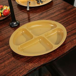 Assiette à quatre compartiments en plastique PP de qualité alimentaire pour personnes âgées avec quatre bandes antidérapantes en silicone - Product Image 4
