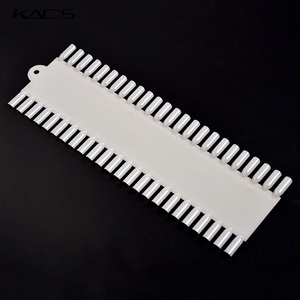 Palette de 48 couleurs d'échantillons ABS pour vernis gel, idéale pour la pratique de la manucure et le nail art - Product Image 1