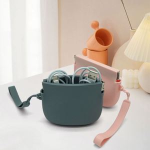 Monedero de silicona impermeable para exteriores al por mayor con cremallera, para maquillaje, llaves, monedas, estuche para dentaduras postizas, almacenamiento de cosméticos y contenedor de alimentos - Product Image 5