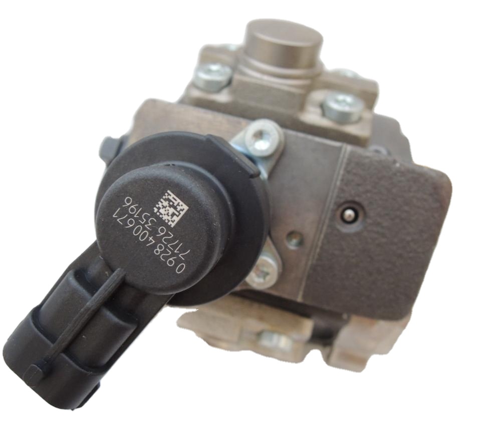common rail pump 0445010136 16700 MA70A diesel fuel pump 0986437031 CP1 pump for Nissan, Renault Trucks, UD trucks 3.0d