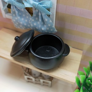 Accesorios para casa de muñecas en miniatura 1:12, horno holandés negro, decoración de escena de cocina para mayores de 14 años - Product Image 2