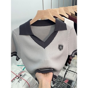 <span class=keywords><strong>Chemise</strong></span> polo <span class=keywords><strong>chic</strong></span> pour femmes en soie glacée d'été, tricotée, unique, col en V, manches courtes - Product Image 3