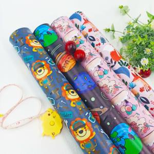 Nuevas imágenes de dibujos animados en la nube Impresión personalizada 70% PVC 30% poliéster Tela de vinilo de piel sintética para sofá de asiento de coche - Product Image 1