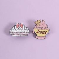 Broche rose en forme de crème glacée, mignonne, avec nœud de dessin animé, badge métallique, accessoire de mode, vente en gros transfrontalière