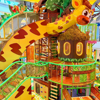 Equipo de Juegos Interior con Temática de Jungla y Safari, con Torre de Jirafa Grande y Tobogán en Espiral para Niños en Centros Comerciales