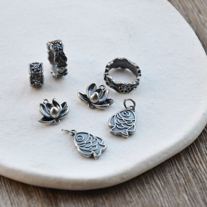 Sanqi <b>Silver</b> Lotus Pendant Spacer <b>Beads</b> Small Fish Barrel <b>Beads</b> For Bracelet Making DIY Jewelry Material - Product Image 4