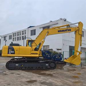 Excavatrice sur chenilles hydraulique Komatsu PC240-8 d'occasion, modèle 2022, 24 tonnes, pc240 240lc-8 - Product Image 2