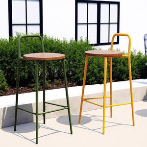 Silla de Bar nórdica moderna de lujo para exteriores, taburete alto con respaldo, famosa por el ocio <span class=keywords><strong>en</strong></span> el hogar, Popular <span class=keywords><strong>en</strong></span> <span class=keywords><strong>Internet</strong></span> para la sala de estar - Product Image 2
