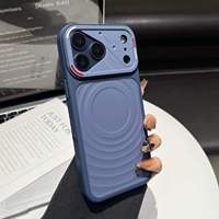 Coque Premium Luxe 3D Ondulations d'Eau Magnétique en TPU PC pour iPhone 17 Pro, compatible avec les coques iPhone 15, 16, 18 Pro Max