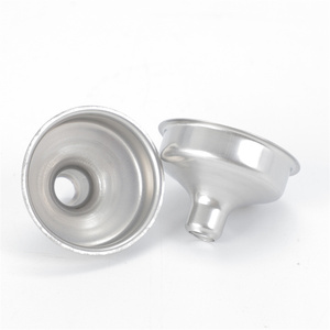 Entonnoirs miniatures en acier inoxydable pour accessoires de cuisine et de bar, idéaux pour le remplissage de flacons de vin - Product Image 5