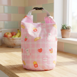 <b>Lunch</b> Bag with Neoprene Zipper Design and Personalized Sports Logo - Product Image 1