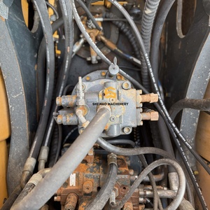 Excavadora de cadenas pesada Hyundai 225LC-9T de 25 toneladas con pintura original, excavadora de gran tamaño en venta - Product Image 4