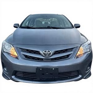 Corolla AWD Turbo 2013 d'occasion, sièges en cuir, intérieur clair, berline - Product Image 1