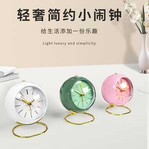 Reloj de escritorio de Metal de estilo europeo, reloj despertador circular silencioso de cuarzo para dormitorio, sala de estar, uso estudiantil, blanco y verde, 6Cm - Product Image 3