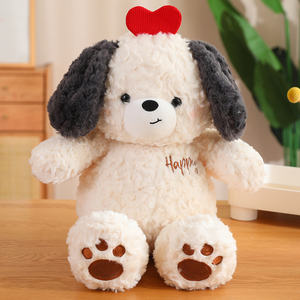 Peluche chien mignon avec tête à pattes brodées délicates, cœur rouge et oreilles souples noires, jouet d'amour pour la Saint-Valentin - Product Image 2
