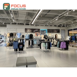 Comptoir d'exposition sur mesure en matériaux variés pour magasin de vêtements – Solution d'aménagement de boutique - Product Image 5