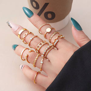 Combinación promocional europea y americana, joyería con personalidad a la moda, anillo de aleación de diamantes dorados, conjunto de 16 piezas, venta al por mayor - Product Image 1