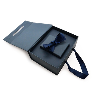 Custom Cardboard Clothing Candle Black Paper Gift Package Souvenir Paper Box Magnetic Paper <b>Boxes</b> With Handle - Product Image 1