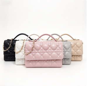 Bolso de Hombro de Cuero Genuino para Mujer, Estilo Minimalista con Detalle de Cadena y Bolsa Redonda, Opciones en Marrón y Rosa, para Uso Diario en Todas las Estaciones - Product Image 1