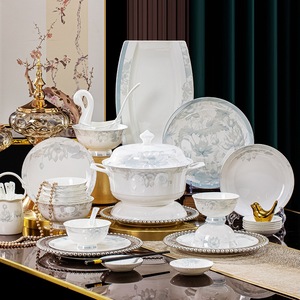 Juego de Platos y Tazones de Porcelana con Diseño Floral Happy Family de Jingdezhen, Vajilla de Lujo para el Hogar, Palillos para Bodas - Product Image 1