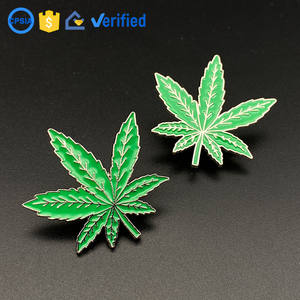 Épingles à revers en émail doux personnalisées, mignonnes, en forme de feuilles de pavot vertes, plaquées métal, en gros de Chine - Product Image 1