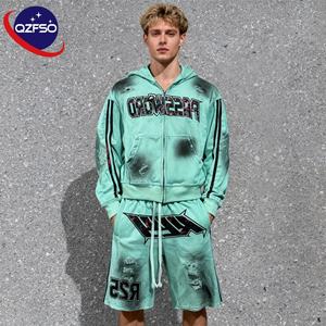 QZFSO, chándal estampado personalizado para hombre, chándal desgastado, ropa de calle de gran tamaño, conjunto de sudaderas con capucha y pantalones cortos con cremallera lavados con ácido sucio - Product Image 1