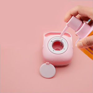 Brosse de massage exfoliante en silicone pour le bain et la douche avec distributeur de savon, éponge de bain en silicone - Product Image 2