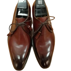 Chaussures Oxford de ville pour hommes en cuir de veau de qualité supérieure, à lacets, bout carré, fabriquées à la main avec construction Goodyear, idéales pour le bureau et les affaires. - Product Image 1