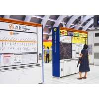 Boîte lumineuse LED rectangulaire sur pied pour intérieur, cadre en aluminium, signalisation directionnelle PIDS pour gares ferroviaires à grande vitesse
