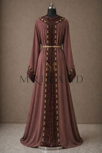 Abaya Traditionnelle Élégante avec Broderie Dorée et Ceinture Assortie – Tenue Modeste de Luxe pour Femme – Mode Islamique - Product Image 2