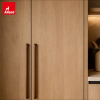 Armoires de cuisine en chêne massif blanc, finition huile naturelle, style minimaliste, écologiques et personnalisées Alland pour une maison durable