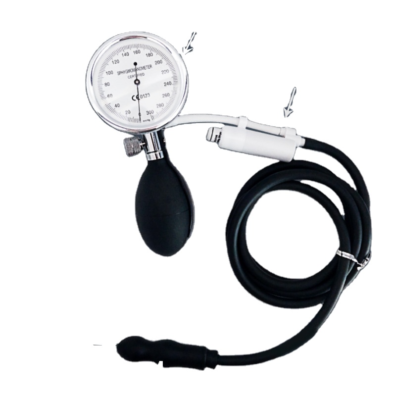 Bir vaqtning ozida uchta sik bilan eshakda sikish