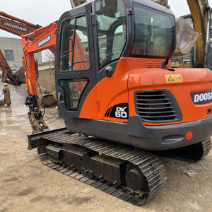 Excavadora Doosan Dx60 usada a pequeña escala importada de Corea del rendimiento impresionante en Shanghai - Product Image 1