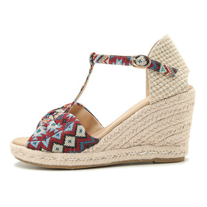 Sandales compensées pour femme à bout ouvert, tige en paille, fermeture à boucle, respirantes, style été, semelle épaisse, talon espadrille - Product Image 4