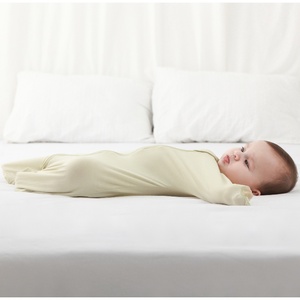 Спальный мешок Solino для новорожденных из органического хлопка с дизайном для рук и рта, на двусторонней молнии, антибактериальный, дышащий - Product Image 6