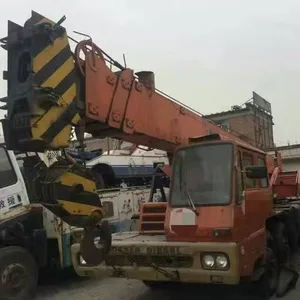 사용 Tadano 30 톤 모바일/트럭 크레인 강한 작업 조건