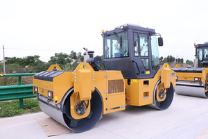 รถบดถนนแบบสั่นสะเทือนลูกกลิ้งคู่10ตัน XD103 86KW ที่มีความถี่การสั่น55Hz - Product Image 6