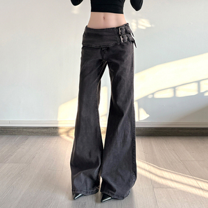 Pantalon en jean évasé ajusté à taille haute avec boucle en D en métal réglable, style rétro Y2K, gris foncé, extensible - Product Image 1